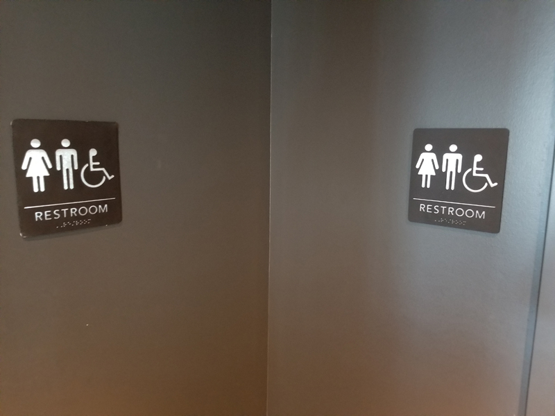 starbucks_restroom_02.jpg